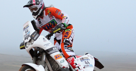 Laia Sanz durante el Dakar